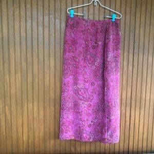 Paisley print skirt.